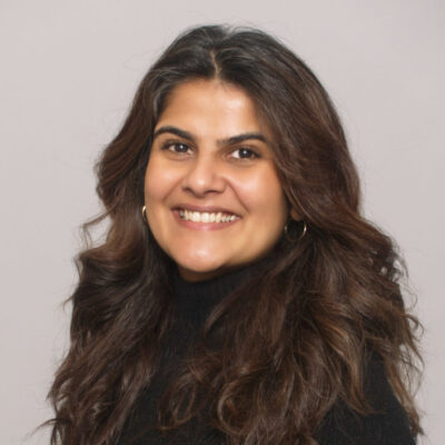Porträtfoto FutureCamp Teammitglied Shreya Sharma