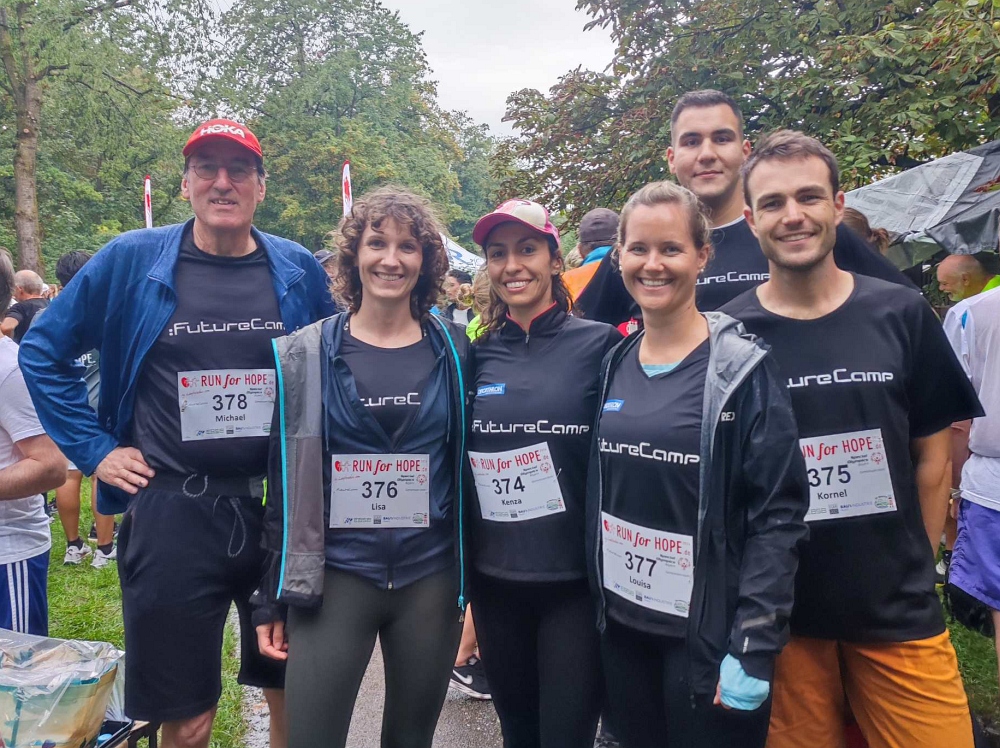 6members of the FutureCamp team at the Run for Hope in September 2026 at Lake Feringa